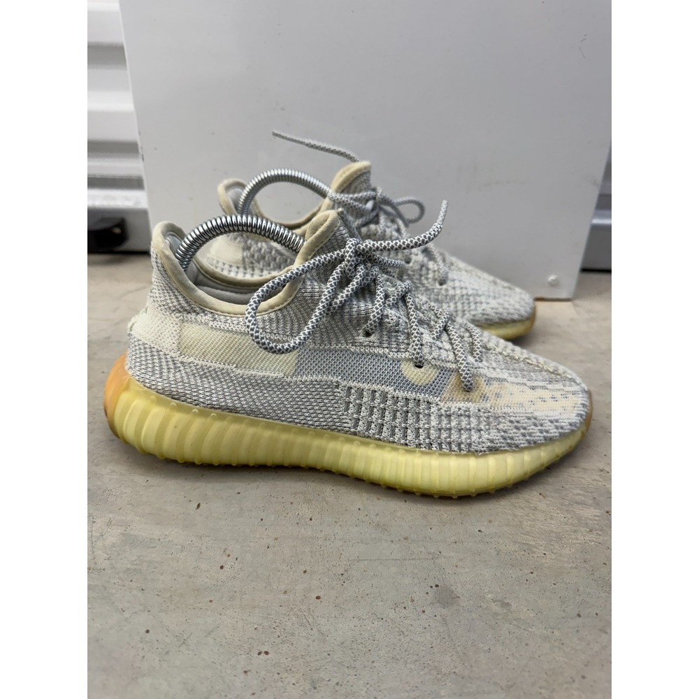 Adidas Yeezy Boost 350 V2 Sneakers Mens US 7 Gray White Athletic Running Shoes